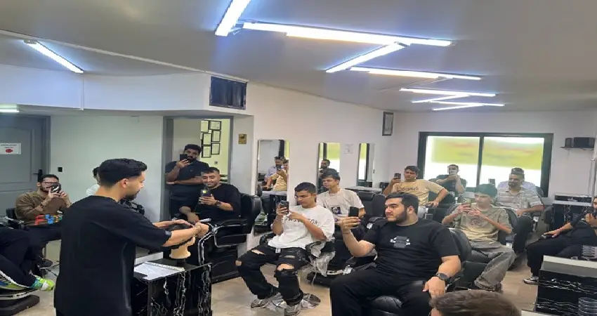 هنرجوهای آموزشگاه آرایشگری اعتدال