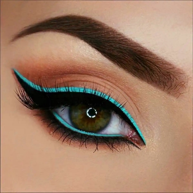 خط چشم حرفه‌ای؛ راز جذاب‌تر شدن فرم چشم‌ها