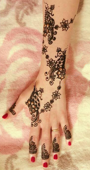 Simple Mehndi Designs Pics 22