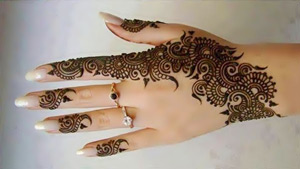 Simple Mehndi Designs Pics 4