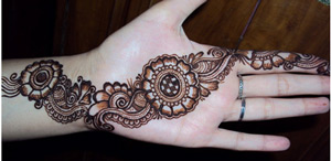 Simple Mehndi Designs Pics 6