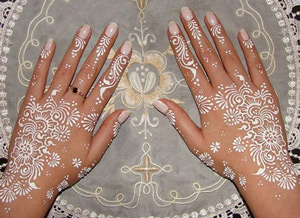 Simple Mehndi Designs Pics 9