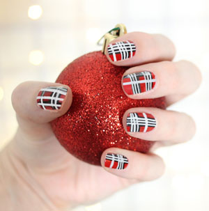 festive plaid nails 1